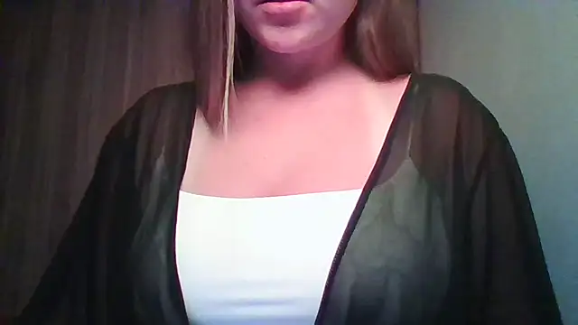 Evasapples online show from May 27, 2026, 4:58 pm