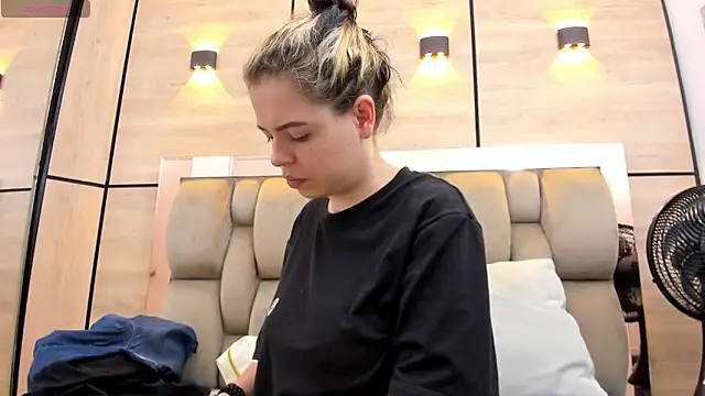 dorothy vegga online show from December 20, 2025, 4:15 am