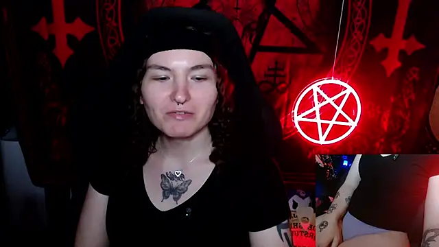 BrandiWRLD 999 online show from October 6, 2025, 8:53 pm