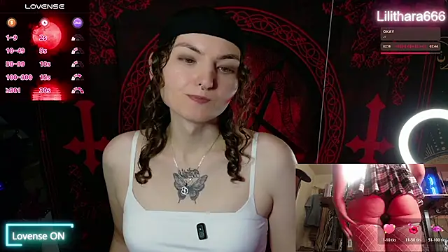 BrandiWRLD 999 online show from November 22, 2025, 7:57 pm