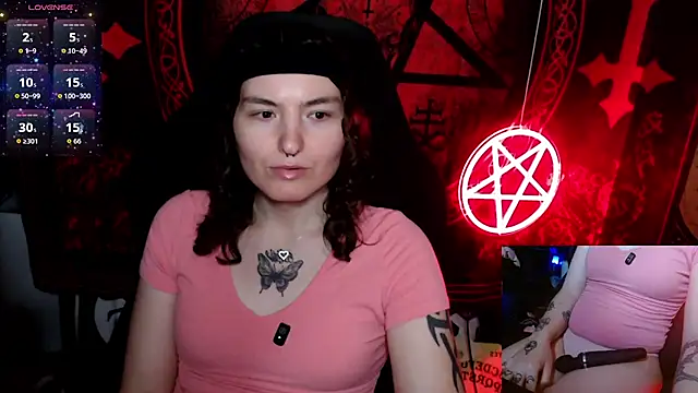 BrandiWRLD 999 online show from October 17, 2025, 7:15 pm