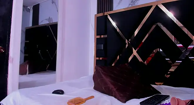 Snapshot of tifany_bigdick chatting on October 12, 2025, 5:47 pm tifany bigdick online show from October 12, 2025, 5:47 pm