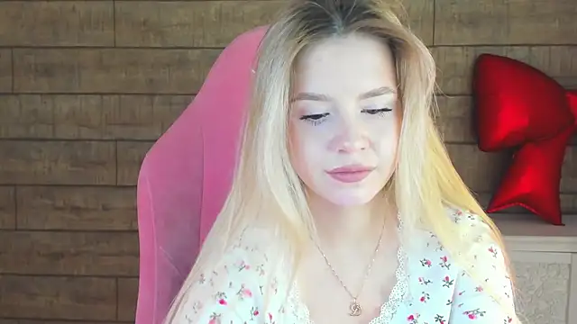 MilanaBalmain online show from February 21, 2026, 6:15 am