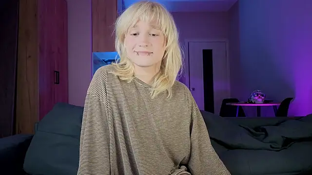 Snapshot of Gregory_Byyrd chatting on September 12, 2025, 9:03 pm Gregory Byyrd online show from September 12, 2025, 9:03 pm