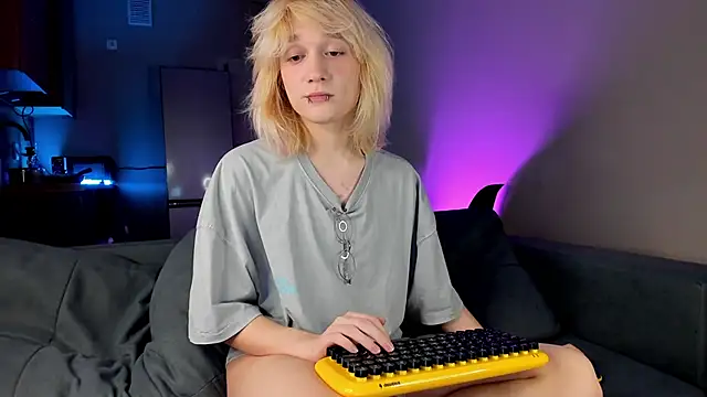 Snapshot of Gregory_Byyrd chatting on January 23, 2025, 7:18 pm Gregory Byyrd online show from January 23, 2025, 7:18 pm