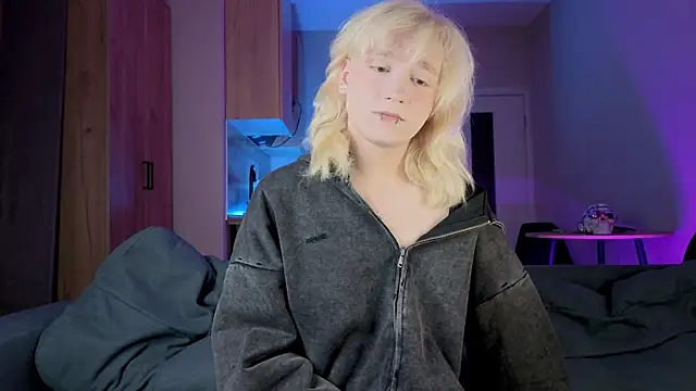 Snapshot of Gregory_Byyrd chatting on September 13, 2025, 9:15 pm Gregory Byyrd online show from September 13, 2025, 9:15 pm