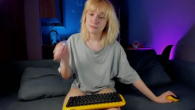 Snapshot of Gregory_Byyrd chatting on March 22, 2025, 10:59 pm Gregory Byyrd online show from March 22, 2025, 10:59 pm