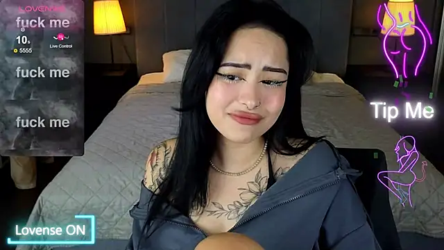 Snapshot of baby__kim chatting on December 5, 2025, 8:17 pm baby kim online show from December 5, 2025, 8:17 pm