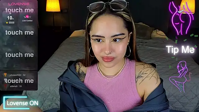 Snapshot of baby__kim chatting on November 27, 2025, 8:15 am baby kim online show from November 27, 2025, 8:15 am