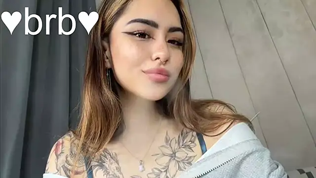 Snapshot of baby__kim chatting on November 26, 2025, 8:09 pm baby kim online show from November 26, 2025, 8:09 pm