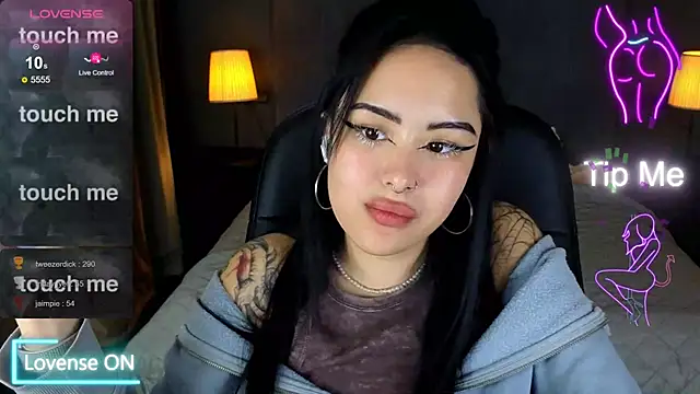 Snapshot of baby__kim chatting on December 2, 2025, 8:05 am baby kim online show from December 2, 2025, 8:05 am