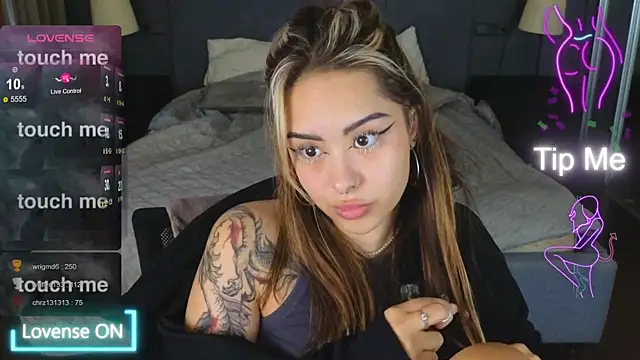 Snapshot of baby__kim chatting on November 8, 2025, 8:40 am baby kim online show from November 8, 2025, 8:40 am