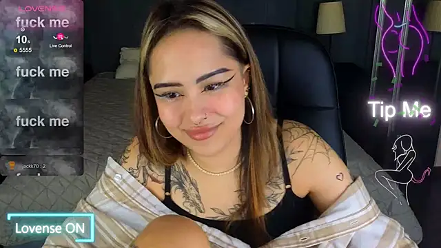 Snapshot of baby__kim chatting on November 20, 2025, 8:09 pm baby kim online show from November 20, 2025, 8:09 pm