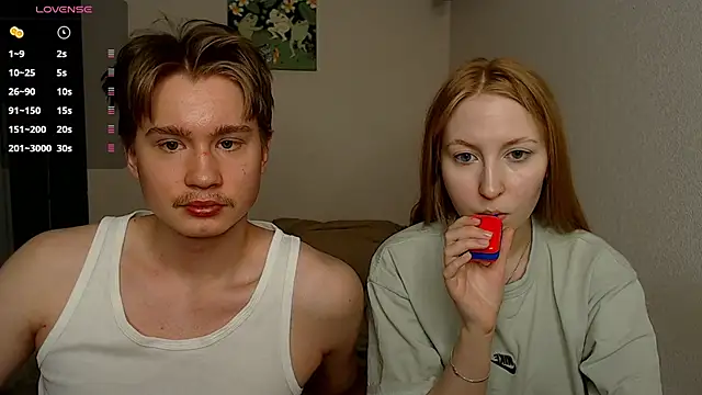 Snapshot of AliceStoneJhonyStone chatting on March 9, 2025, 4:55 pm AliceStoneJhonyStone online show from March 9, 2025, 4:55 pm