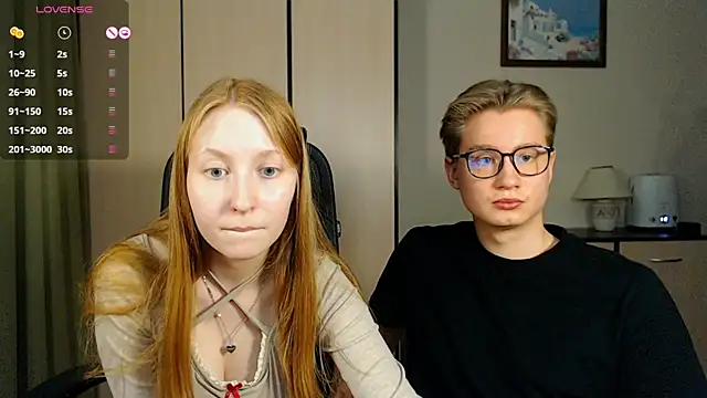 Snapshot of AliceStoneJhonyStone chatting on February 2, 2025, 7:35 pm AliceStoneJhonyStone online show from February 2, 2025, 7:35 pm