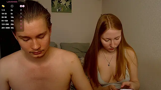 Snapshot of AliceStoneJhonyStone chatting on March 20, 2025, 11:49 am AliceStoneJhonyStone online show from March 20, 2025, 11:49 am