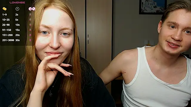 Snapshot of AliceStoneJhonyStone chatting on February 20, 2025, 2:02 pm AliceStoneJhonyStone online show from February 20, 2025, 2:02 pm