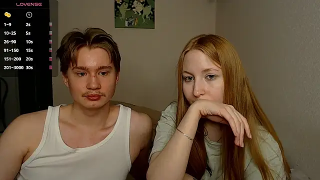 Snapshot of AliceStoneJhonyStone chatting on March 10, 2025, 5:07 pm AliceStoneJhonyStone online show from March 10, 2025, 5:07 pm