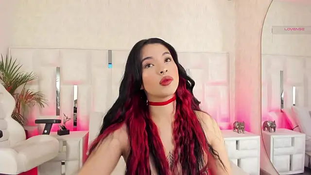 Snapshot of im_nika_ chatting on October 29, 2025, 12:26 pm im nika online show from October 29, 2025, 12:26 pm