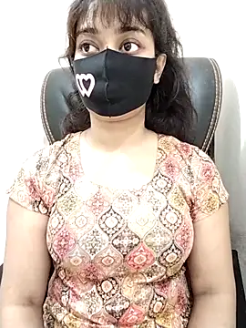 Snapshot of Tapur- chatting on September 16, 2025, 7:42 am Tapur- online show from September 16, 2025, 7:42 am