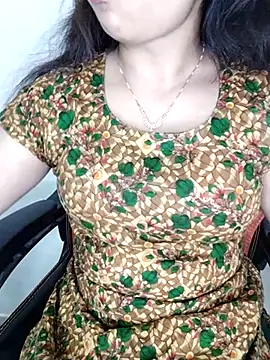 Snapshot of Tapur- chatting on November 21, 2025, 4:06 pm Tapur- online show from November 21, 2025, 4:06 pm