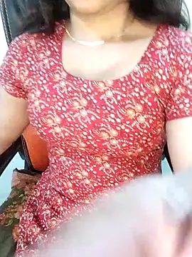 Snapshot of Tapur- chatting on December 4, 2025, 2:38 pm Tapur- online show from December 4, 2025, 2:38 pm