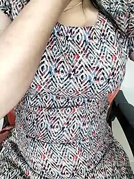 Snapshot of Tapur- chatting on December 1, 2025, 2:51 pm Tapur- online show from December 1, 2025, 2:51 pm