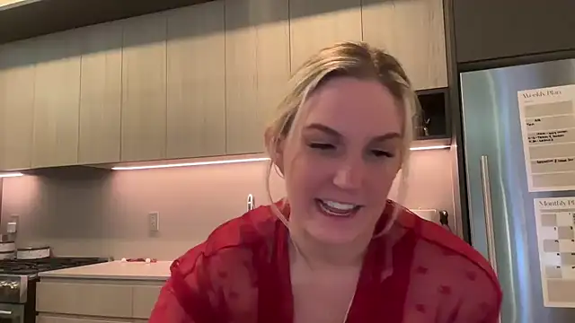 Snapshot of Graciemae_baexx chatting on December 22, 2025, 12:55 am Graciemae baexx online show from December 22, 2025, 12:55 am