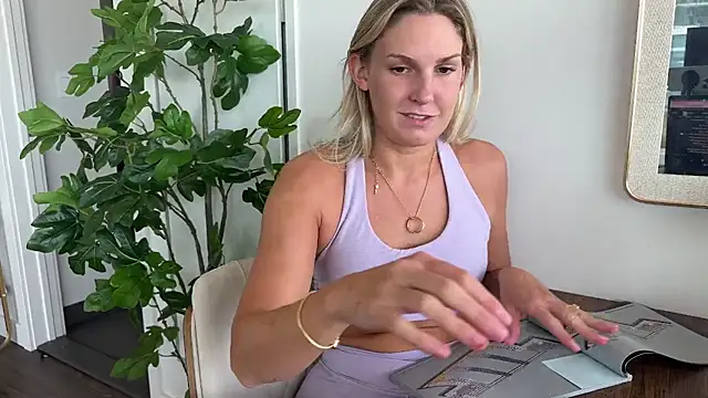 Snapshot of Graciemae_baexx chatting on September 12, 2025, 5:13 pm Graciemae baexx online show from September 12, 2025, 5:13 pm