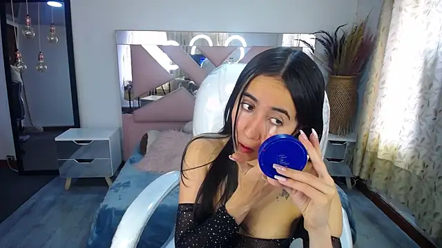 Snapshot of Mia_Fischer chatting on October 29, 2025, 7:35 pm Mia Fischer online show from October 29, 2025, 7:35 pm