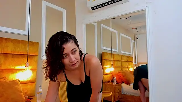 Snapshot of adarussell chatting on January 28, 2025, 1:05 pm adarussell online show from January 28, 2025, 1:05 pm