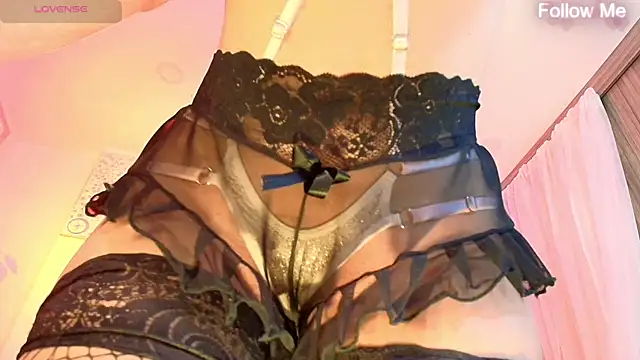 Ladydream1 online show from November 15, 2025, 12:25 am