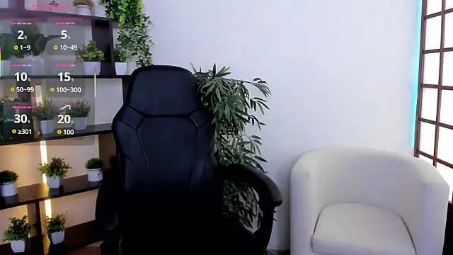 LianaBright online show from May 16, 2026, 2:10 am