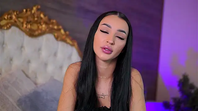 DeniseDevilles online show from February 12, 2025, 8:06 am