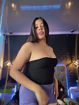 Snapshot of Paloma__LS chatting on October 31, 2025, 7:54 pm Paloma LS online show from October 31, 2025, 7:54 pm