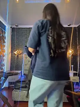 Paloma  LS online show from February 6, 2026, 6:48 pm