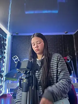 Snapshot of Paloma__LS chatting on November 22, 2025, 7:46 pm Paloma LS online show from November 22, 2025, 7:46 pm