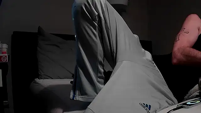 Snapshot of smokee_parT903 chatting on October 23, 2025, 12:20 am smokee parT903 online show from October 23, 2025, 12:20 am