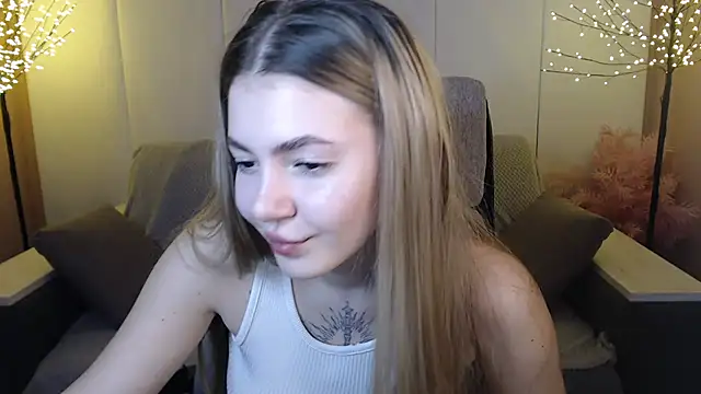 Snapshot of Ritaneer chatting on January 8, 2025, 12:15 pm Ritaneer online show from January 8, 2025, 12:15 pm