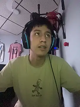 Stiven 017 online show from January 18, 2026, 10:57 pm