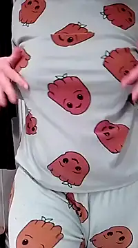 Snapshot of Lauzo21 chatting on March 12, 2025, 11:32 am Lauzo21 online show from March 12, 2025, 11:32 am