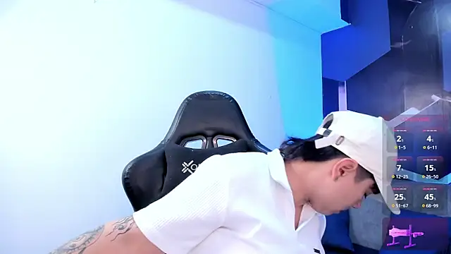 AbbySmiitth  online show from January 13, 2026, 10:35 pm