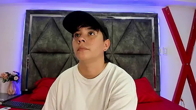 AbbySmiitth  online show from February 17, 2026, 6:38 pm