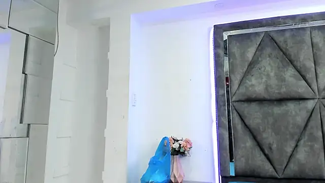 AbbySmiitth  online show from March 23, 2026, 10:20 pm