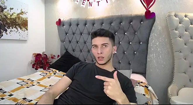 Snapshot of MrWilliseo chatting on February 13, 2025, 11:15 pm MrWilliseo online show from February 13, 2025, 11:15 pm