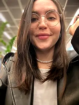 meow girl online show from November 26, 2025, 8:58 am