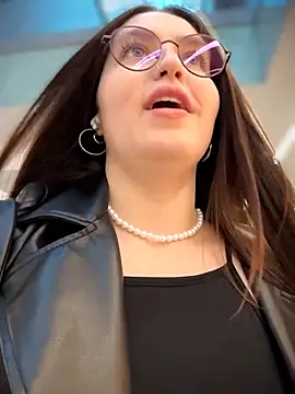 meow girl online show from March 27, 2026, 3:57 pm