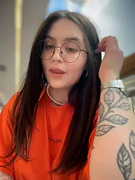 meow girl online show from June 11, 2026, 9:39 am