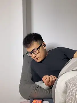 Snapshot of lixiaoshuai8 chatting on March 8, 2025, 2:19 pm lixiaoshuai8 online show from March 8, 2025, 2:19 pm