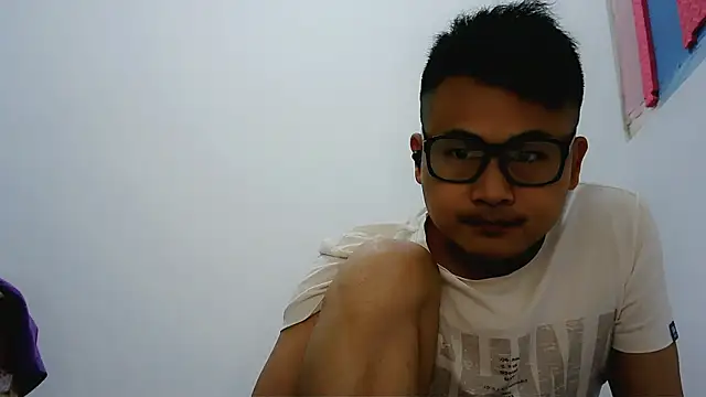 Snapshot of lixiaoshuai8 chatting on March 15, 2025, 3:37 pm lixiaoshuai8 online show from March 15, 2025, 3:37 pm